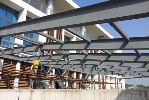 华中科技大学联合实验室采光天井钢结构幕墙